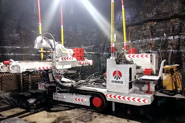 1705475538182839.jpg ZDY15000LD定向鉆機(jī)_副本.jpg