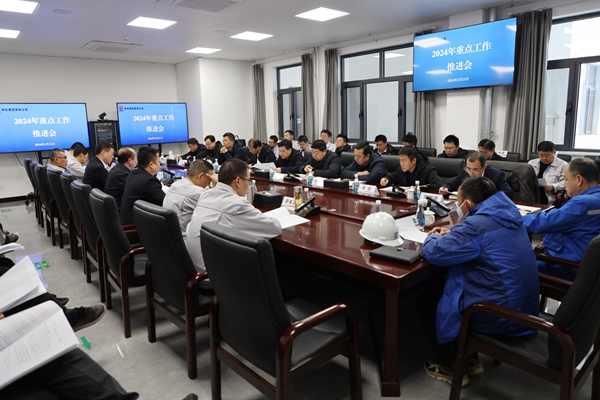 扎實(shí)推進(jìn)重點(diǎn)工作_副本.jpg
