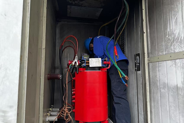 1742369329105893.jpg 設(shè)備檢修_副本.jpg