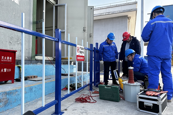 1742369341841764.jpg 設(shè)備試驗_副本.jpg