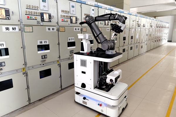 1744852536707493.jpg 智能巡檢機(jī)器人_副本.jpg