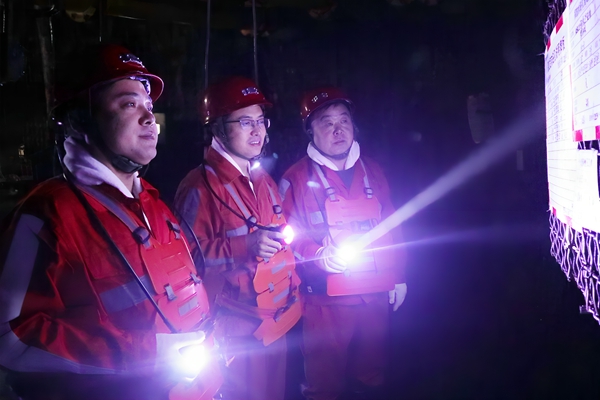 1744960036618839.jpg IMG_3561_副本.jpg