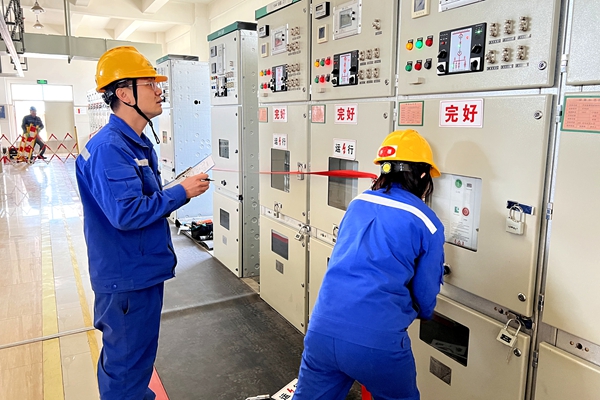 1745809694180573.jpg 練好倒閘操作基本功_副本.jpg