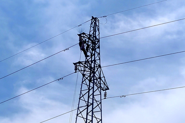 1747968905302960.jpg 防雷改造_副本.jpg