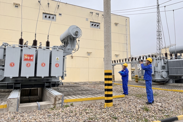 1749781001103481.jpg 2.設(shè)備測溫_副本.jpg