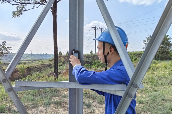 1751616697618547.jpg 線路巡檢_副本.jpg