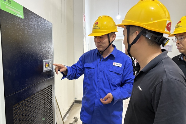 1757065410120601.jpg 3.設(shè)備巡查_(kāi)副本.jpg