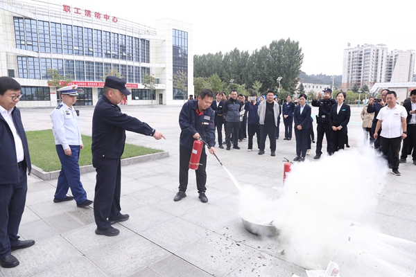 配圖 (2)_副本.jpg