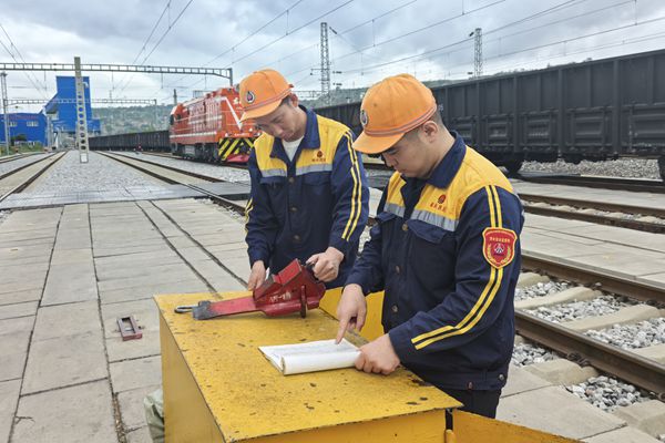 1759718493287155.jpg 巡檢設備_副本.jpg