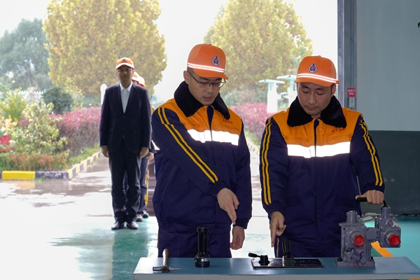 1761203185748541.jpg 乘務員一次出乘標準化作業(yè)展示_副本.jpg