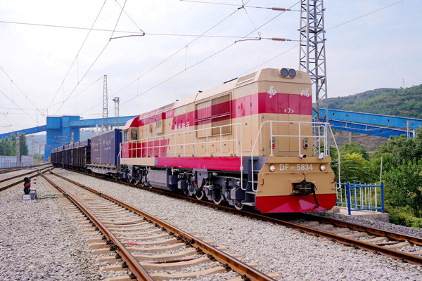 1761612362501978.jpg 2——降本增效 打響生存“保衛(wèi)戰(zhàn)”_副本.jpg