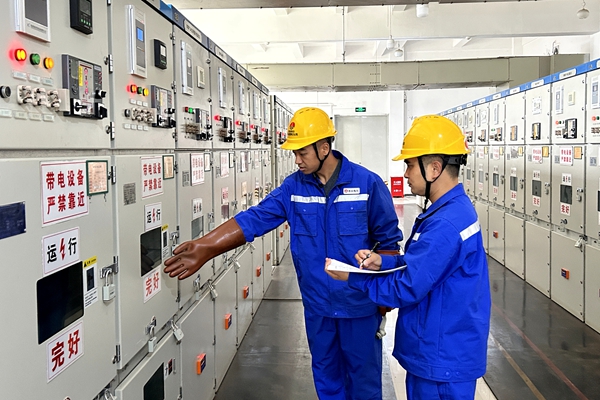 1766473201144646.jpg 3.手指口述執(zhí)行倒閘操作_副本.jpg